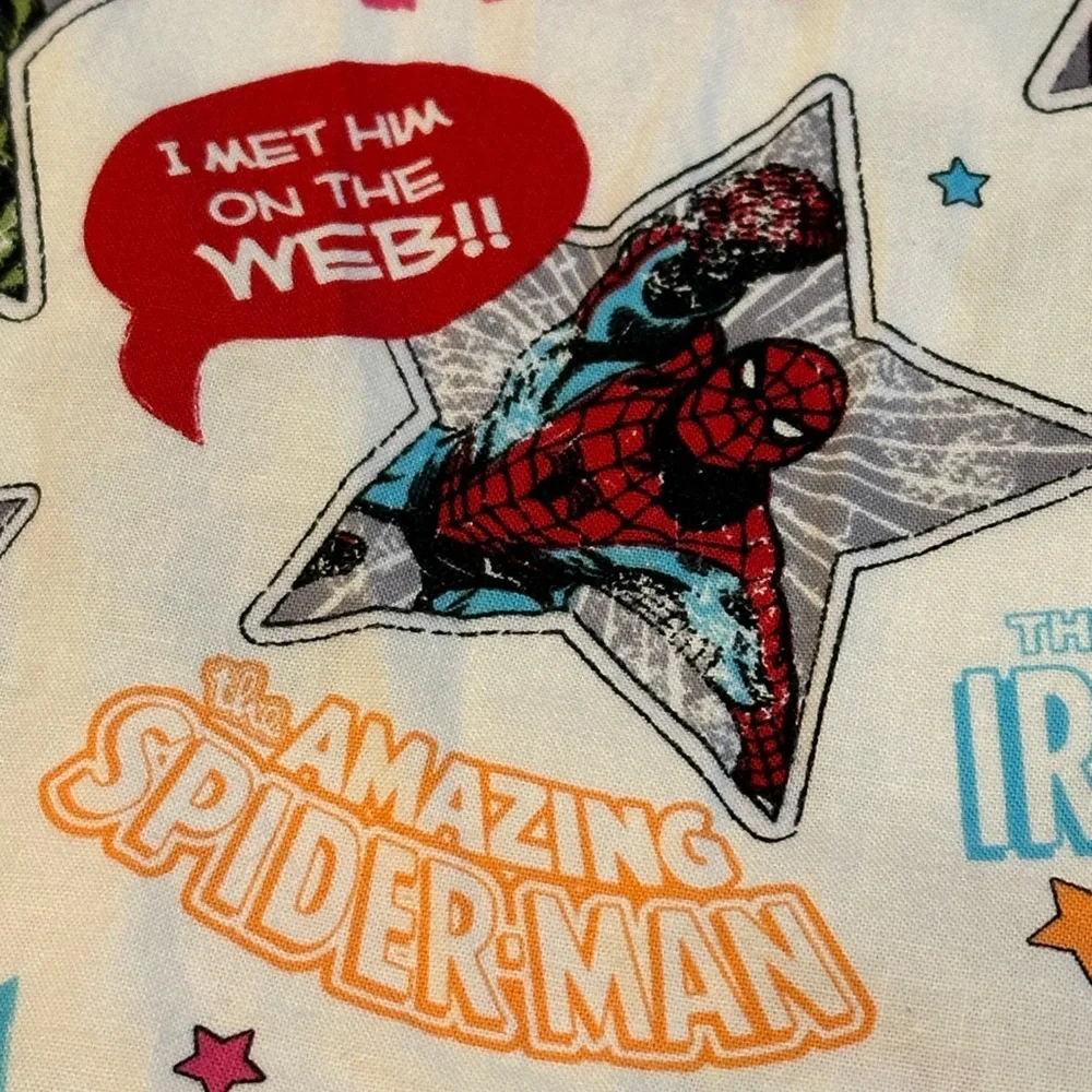 Marvel scrub top short sleeve great shirt to bring smiles‎ size xl